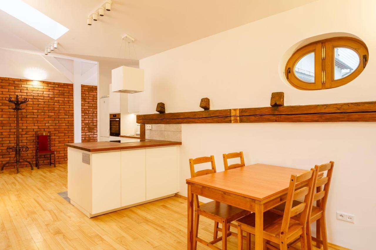 Ok Main Square Apartments Cracovia Esterno foto